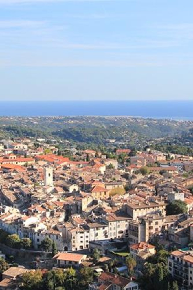 Foto 1: Andare alla scoperta del patrimonio storico della città medievale - Foto Office de Tourisme Métropolitain Crédits Photos @Balloïde Photo @Lisa Del Sol Foto 1: Andare alla scoperta del patrimonio storico della città medievale - Foto Office de Tourisme Métropolitain Crédits Photos @Balloïde Photo @Lisa Del Sol