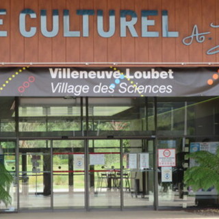 Villeneuve-Loubet esalta la scienza: un viaggio tra le molteplici forme di intelligenza