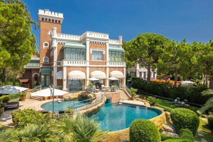 Villa de Gould, foto tratte dal sito dell'Agence Knight Franck