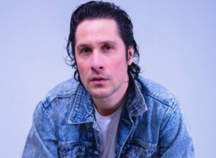 Monaco, Xavier Polycarpe accende le Thursday Live Sessions con la sua pop solare e travolgente Monaco, Xavier Polycarpe accende le Thursday Live Sessions con la sua pop solare e travolgente