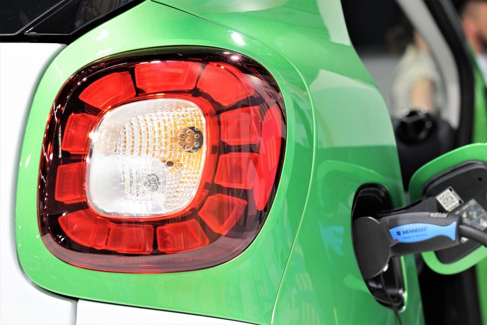 Monaco aggiorna il controllo tecnico: nuovo check sul raffreddamento delle batterie per veicoli elettrici e ibridi dal 21 marzo 2026