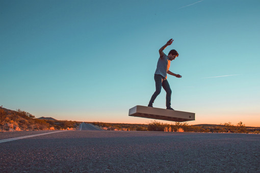 Al Top Marques di Monaco sarà presentato l'Arca Board, uno skate board volante