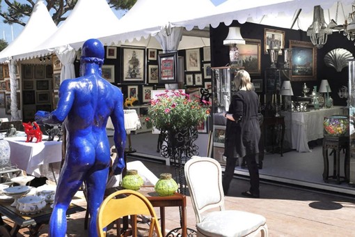 Antibes Art Fair 2026, torna il grande mercato dell’arte: capolavori e design sul Mediterraneo