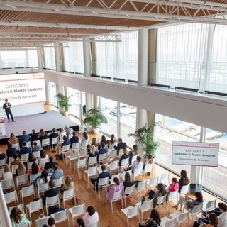 L’International University of Monaco invita al nuovo open day e  lancia speciali borse di studio MBA a sostegno dei giovani talenti