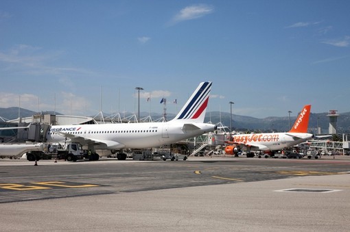 Nizza: si vola poco e il terminal 1 resta chiuso