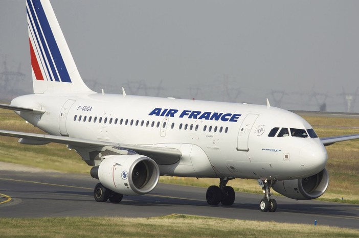 Da Air France nascerà "Air France Express". Concorrenza ai voli low cost Da Air France nascerà "Air France Express". Concorrenza ai voli low cost