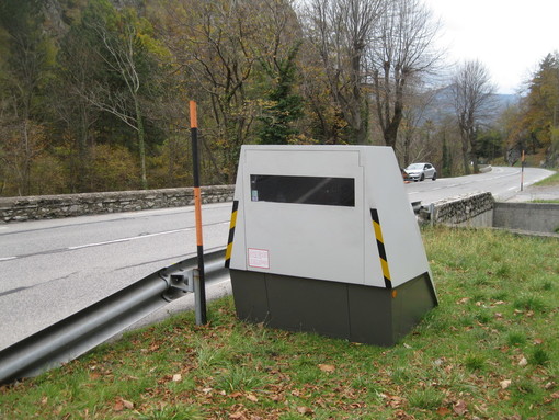 Ecco come sapere prima dove viene installato il Radar Alice in Valle Roja ed evitare multe pesantissime Ecco come sapere prima dove viene installato il Radar Alice in Valle Roja ed evitare multe pesantissime