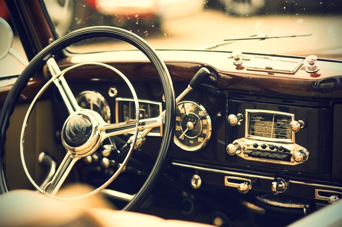 Bollo per le auto acquistate a Monaco: dal 1^ ottobre si paga anche on line Bollo per le auto acquistate a Monaco: dal 1^ ottobre si paga anche on line