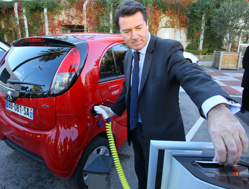 Nizza: presentato il progetto "Auto Partage"