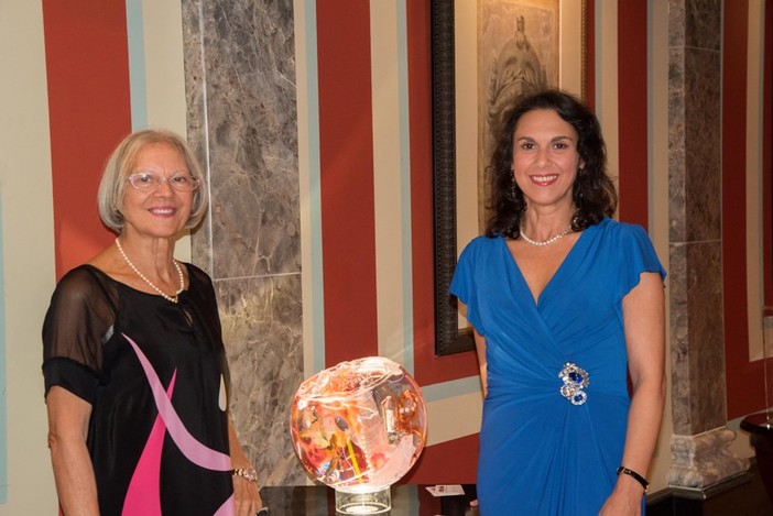 L’arte va in scena a Monte-Carlo il 22 e 23 settembre all’Hotel Métropole con la 8° Biennale d’Arte Internazionale L’arte va in scena a Monte-Carlo il 22 e 23 settembre all’Hotel Métropole con la 8° Biennale d’Arte Internazionale