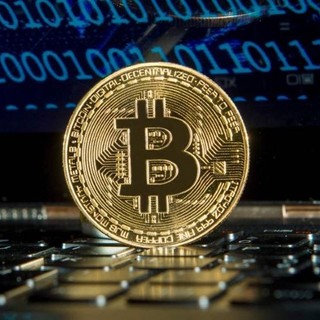 Perché comprare il Bitcoin ora che ha toccato i 54 mila dollari?