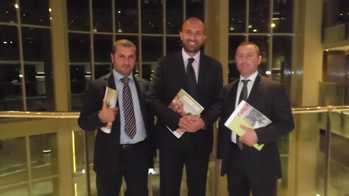 Da sinistra: il sindaco di Vallecrosia Armando Biasi, Francesco Bregolin assessore all'ambiente di Diano Marina e Domenico Surace amministratore della GM Spa di Diano Marina