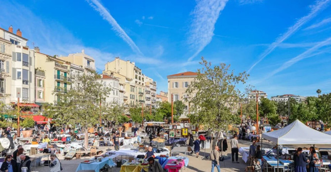 Cannes, brocantes
