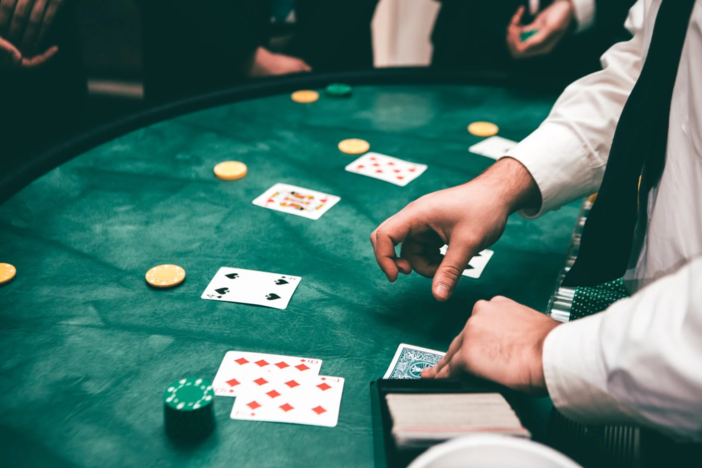 Quando il casinò è affiancato dalla vita in rete Quando il casinò è affiancato dalla vita in rete
