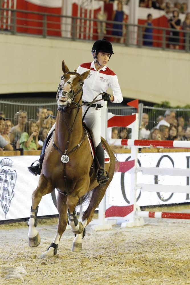 Charlotte Casiraghi nella Pro-Am 2011 - Photo Copyright www.globalchampionstour.com