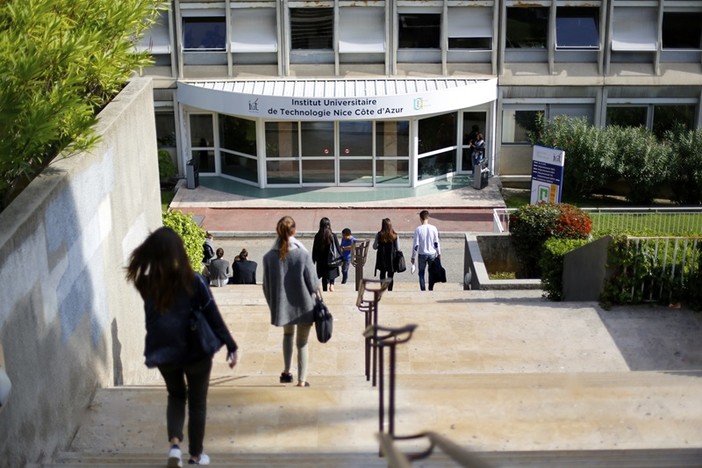 Nizza, una sede universitaria Nizza, una sede universitaria