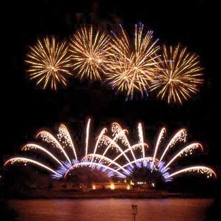 Un esempio dei fuochi di Jubilee Fireworks