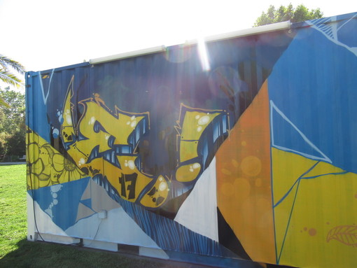 Come rendere i container accattivanti: farci dei murales come a Nizza