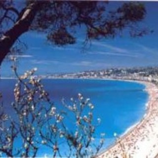 Vacanze in Costa Azzurra: tra turismo storico, casinò, feste e splendide spiagge