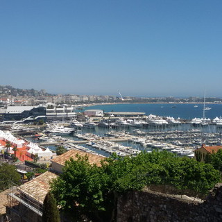 Tempo di Saldi: a Cannes per facilitare lo shopping  il parcheggio è gratuito