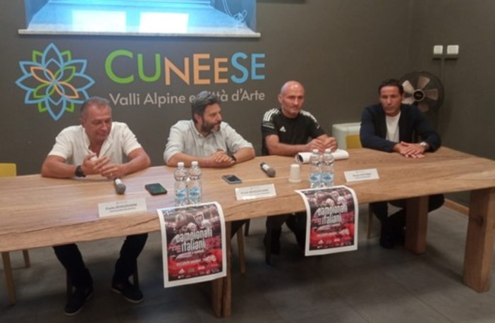Boxe: presentati i campionati italiani U22 maschili e femminili, appuntamento a Roccaforte Mondovì (VIDEO) Boxe: presentati i campionati italiani U22 maschili e femminili, appuntamento a Roccaforte Mondovì (VIDEO)