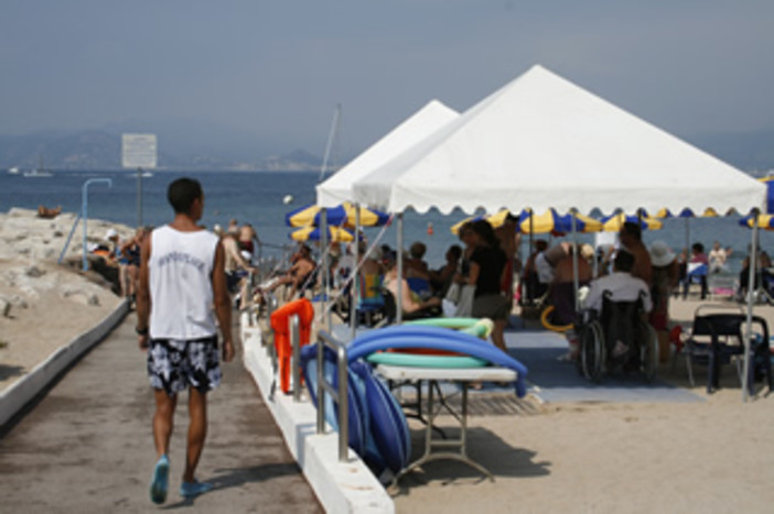 Anche Cannes ha la sua Handiplage. Una recente inaugurazione
