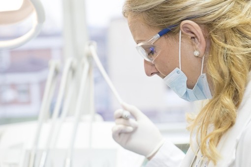 Tecnologie digitali e odontoiatria: come stanno cambiando diagnosi e trattamenti Tecnologie digitali e odontoiatria: come stanno cambiando diagnosi e trattamenti