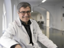 Dr. Aureli Torné Bladé, Capo dell’Unità di Ginecologia Oncologica dell’Hospital Clínic di Barcellona, Professore Associato di Ostetricia e Ginecologia presso la Facoltà di Medicina dell’Universitat de Barcelona e Accademico della Reial Acadèmia de Medicina de Catalunya. Dr. Aureli Torné Bladé, Capo dell’Unità di Ginecologia Oncologica dell’Hospital Clínic di Barcellona, Professore Associato di Ostetricia e Ginecologia presso la Facoltà di Medicina dell’Universitat de Barcelona e Accademico della Reial Acadèmia de Medicina de Catalunya.