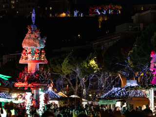 Villaggio di Natale 2025 a Monaco: divertimento per grandi e piccoli Villaggio di Natale 2025 a Monaco: divertimento per grandi e piccoli