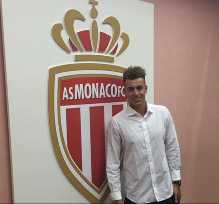 Calcio, El Shaarawy sul passaggio al Monaco: "La scelta più giusta per la mia carriera" Calcio, El Shaarawy sul passaggio al Monaco: "La scelta più giusta per la mia carriera"
