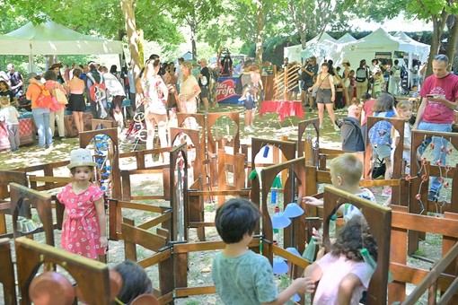 Cagnes-sur-Mer si trasforma in un grande parco giochi: torna la Festa Mondiale del Gioco Cagnes-sur-Mer si trasforma in un grande parco giochi: torna la Festa Mondiale del Gioco