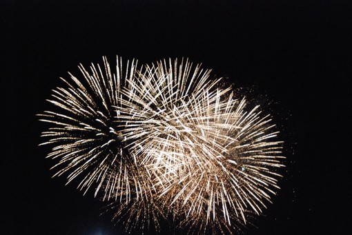A Saint-Raphaël si esagera: 10 serate di fuochi d'artificio per una estate in plein air
