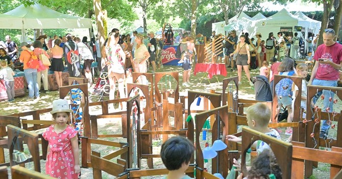 Cagnes-sur-Mer si trasforma in un grande parco giochi: torna la Festa Mondiale del Gioco Cagnes-sur-Mer si trasforma in un grande parco giochi: torna la Festa Mondiale del Gioco