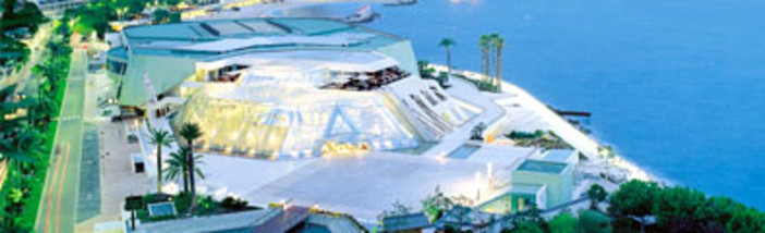 Il  Grimaldi Forum Monaco avrà una nuova bellissima terrazza vista mare