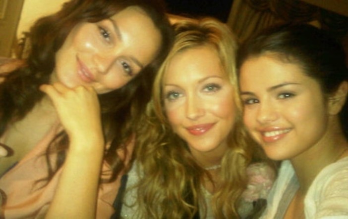 Un'immagine tratta da Twitter di Katie Cassidy