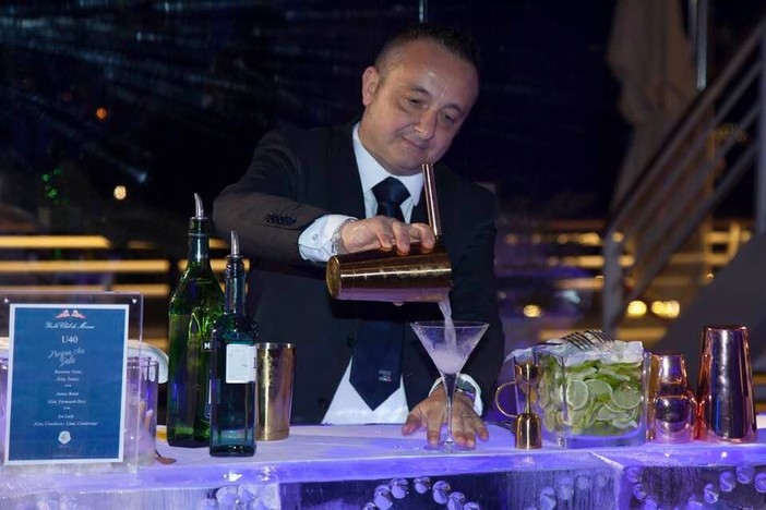 Destinazione Barman: a Monaco si insegna come preparare un ottimo cocktail in barca