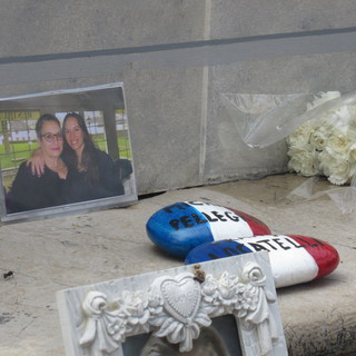 Attentato 14 luglio: gli 86 galets con i nomi delle vittime hanno iniziato il loro percorso verso l'Himalaya