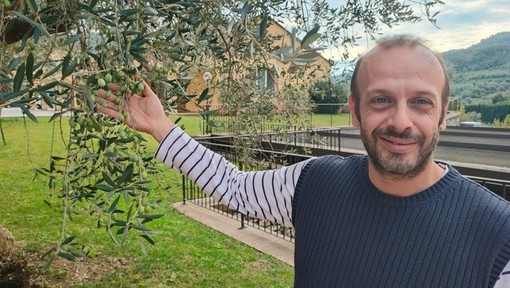 La stagione olearia entra nel vivo, il punto con Giacomo Rinaldi dell'Antica Azienda Raineri (Video) La stagione olearia entra nel vivo, il punto con Giacomo Rinaldi dell'Antica Azienda Raineri (Video)