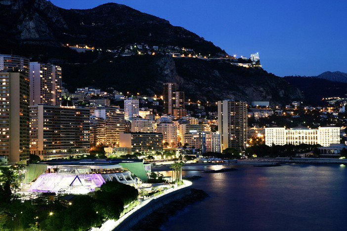 To the Point(e): i Ballets de Monte-Carlo interpretano "Within the golden hour" To the Point(e): i Ballets de Monte-Carlo interpretano "Within the golden hour"