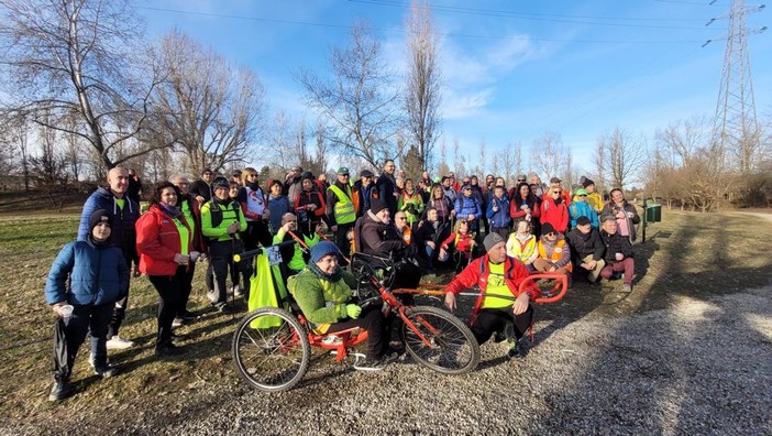 Le magliette gialle della Hope Running alla tappa 73 di "Cammino per l'Italia" Le magliette gialle della Hope Running alla tappa 73 di "Cammino per l'Italia"