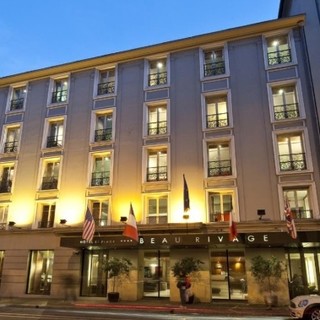 L'Hotel Beau Rivage a Nizza si prepara per la sua stagione estiva