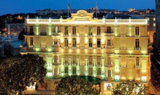 'De fil en aiguille' espone all'Hotel Hermitage di Monaco