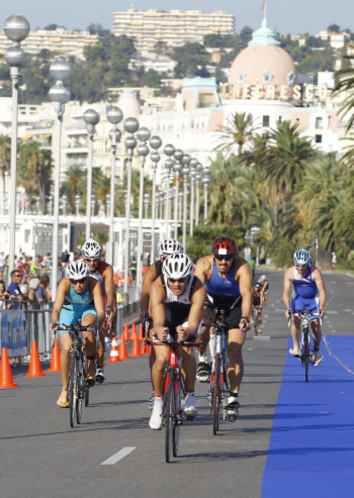 Domani, sulle strade di Nizza, si corre l’Ironman 70.3 Domani, sulle strade di Nizza, si corre l’Ironman 70.3