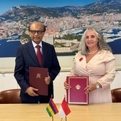 S.E. il Sig. Milan J. N. Meetarbhan e S.E. la Sig.ra Isabelle Picco. ©DR