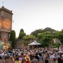 Parole in viaggio sotto le stelle: il Festival des Mots accende l’estate tra mare e montagne Parole in viaggio sotto le stelle: il Festival des Mots accende l’estate tra mare e montagne