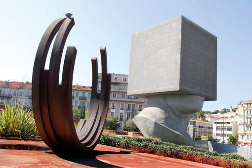 La Tête Carrée La Tête Carrée