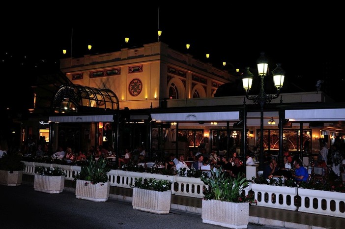 Ecco le festività natalizie al Café de Paris di Montecarlo