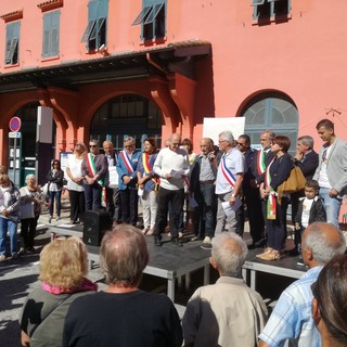 Manifestazione a Breil in difesa della Cuneo-Nizza: "Non deve tornare ad essere una lumaca"