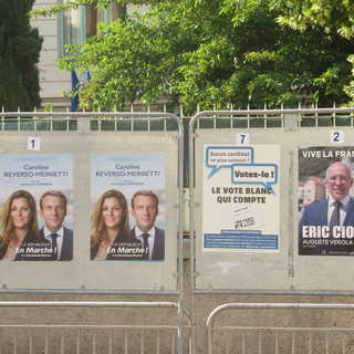 Elezioni: la Francia boccia il “sistema” italiano