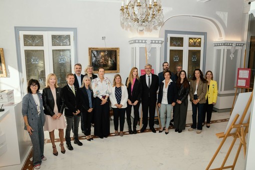 Uguaglianza di genere, il Comune di Monaco dà voce ai bambini con una mostra Uguaglianza di genere, il Comune di Monaco dà voce ai bambini con una mostra